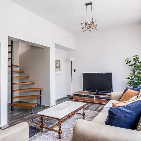 Apartment Gorgeous Flat With Balcony In Besiktas *