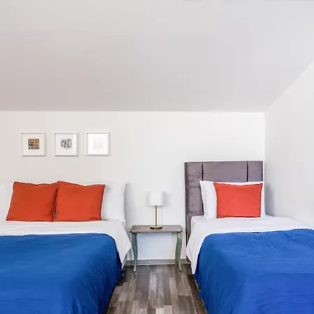 Gorgeous Flat With Balcony In Besiktas Apartment